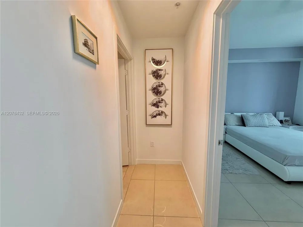 1111 SW 1st Ave #2215-N Miami, FL 33130