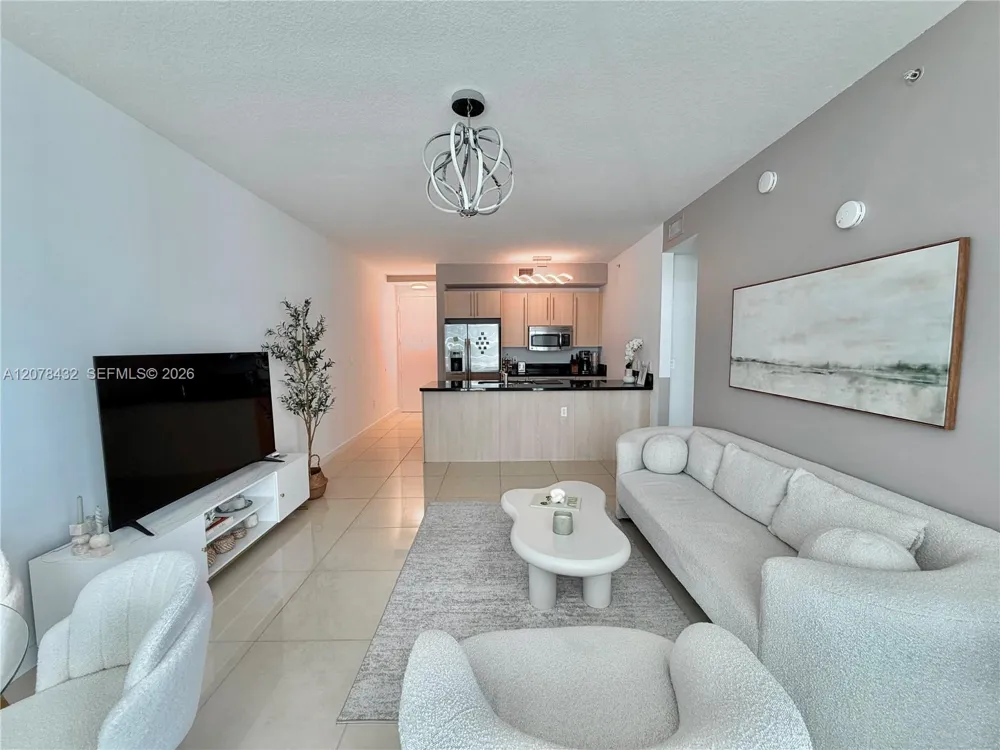 1111 SW 1st Ave #2215-N Miami, FL 33130