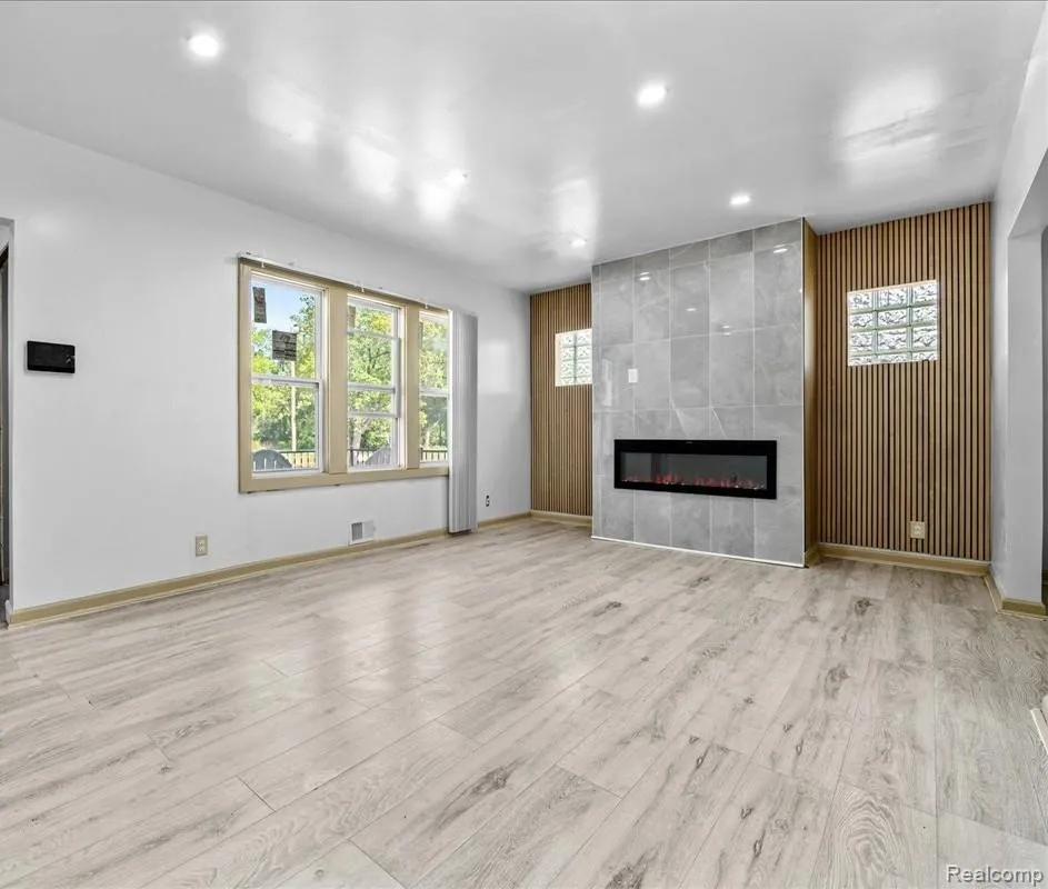 11098 Whithorn Street Detroit City, MI 48205