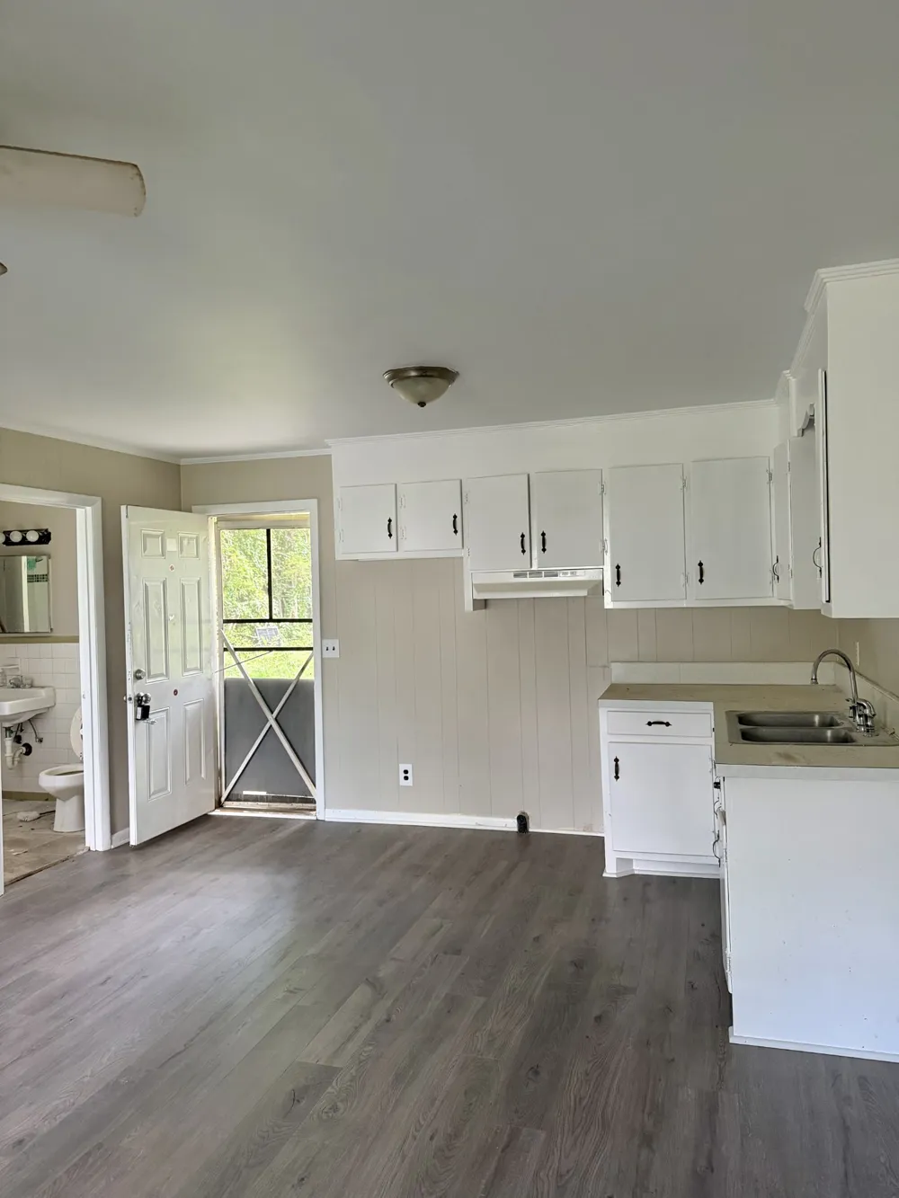 915 Sloan St Murfreesboro, TN 37130