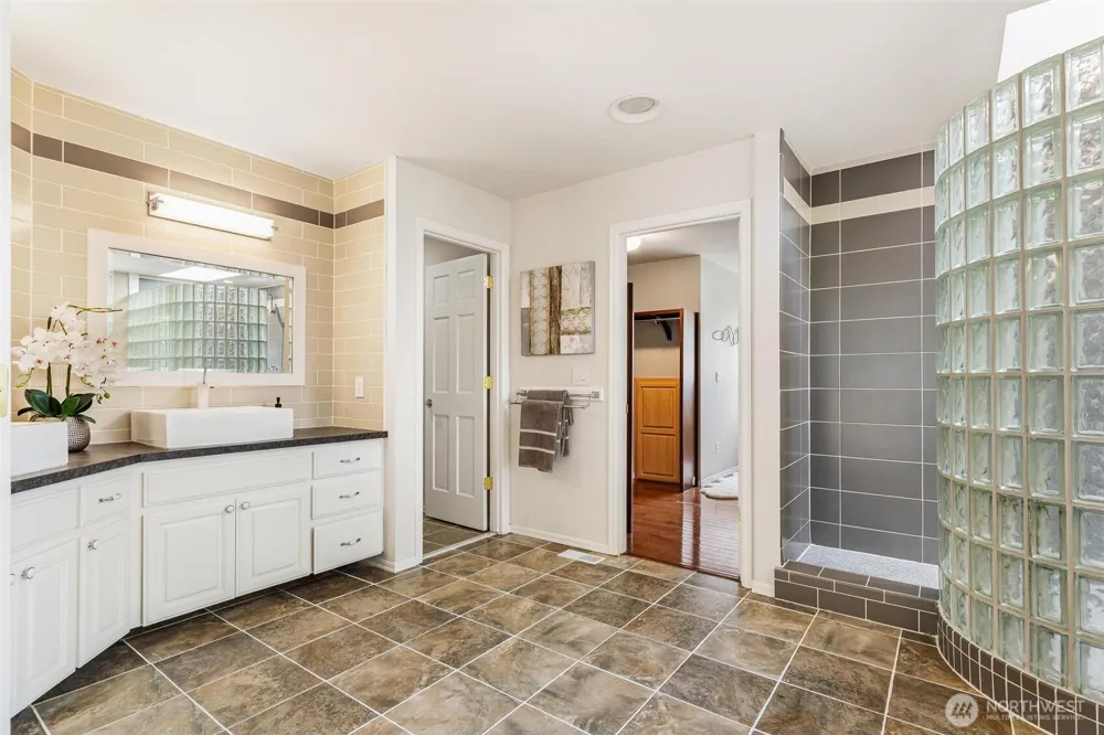 475 SW 345th St Federal Way, WA 98023