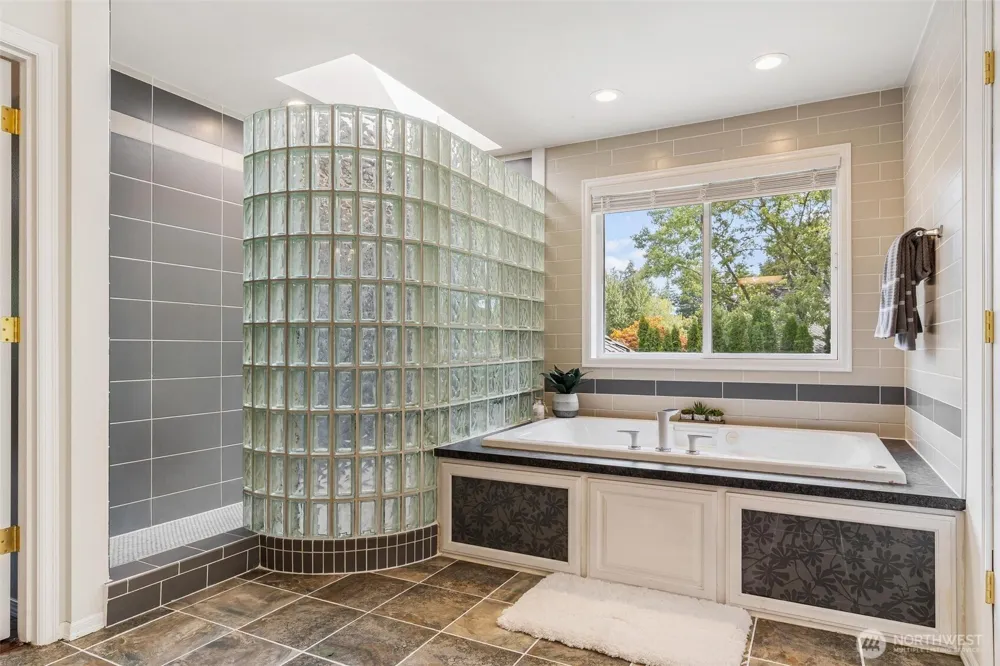 475 SW 345th St Federal Way, WA 98023