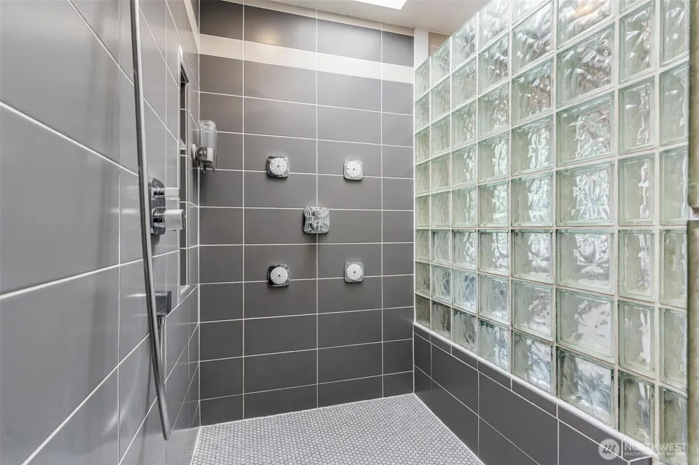475 SW 345th St Federal Way, WA 98023