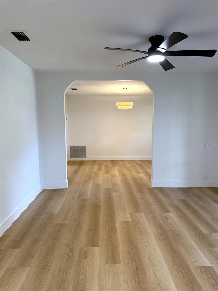 13808 CHERRY BROOK LANE Tampa, FL 33618