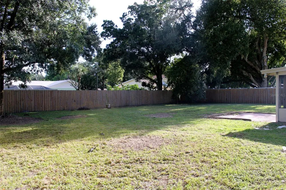 13808 CHERRY BROOK LANE Tampa, FL 33618