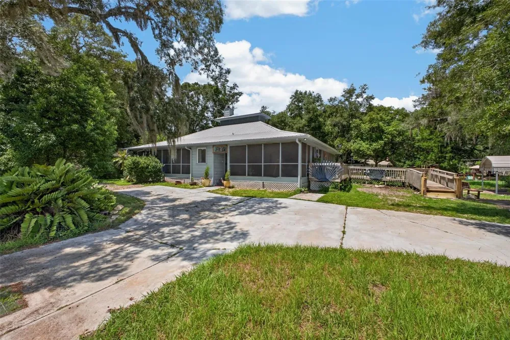 25717 TROON AVENUE Sorrento, FL 32776