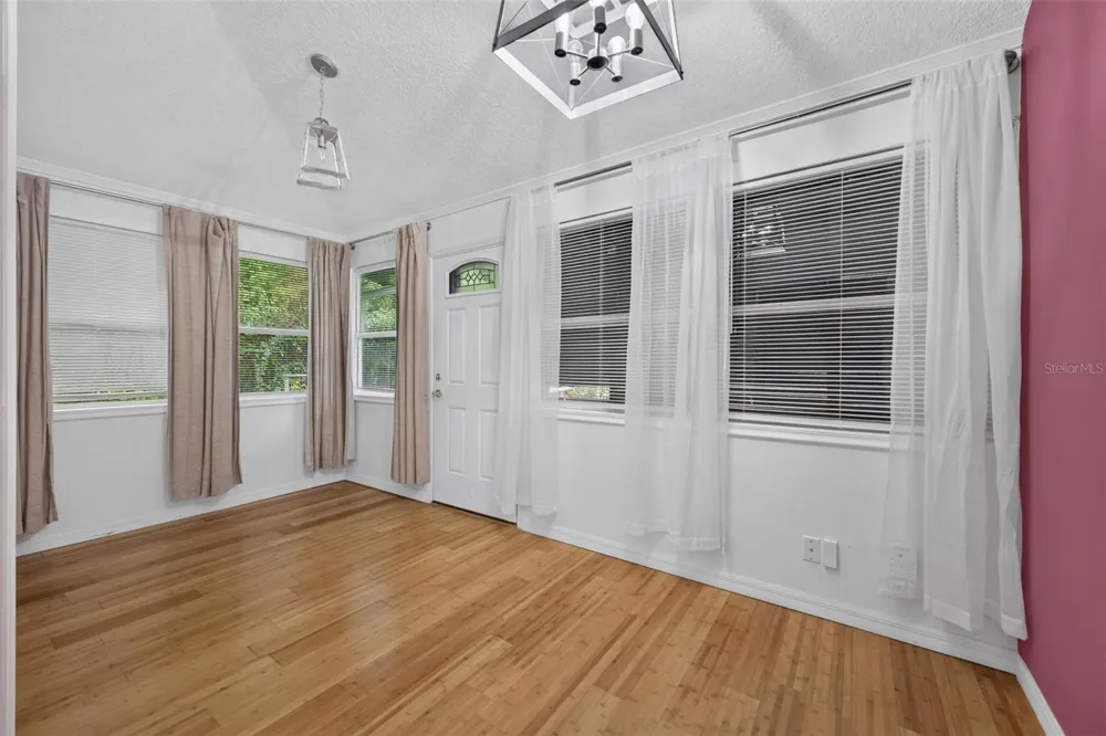 25717 TROON AVENUE Sorrento, FL 32776