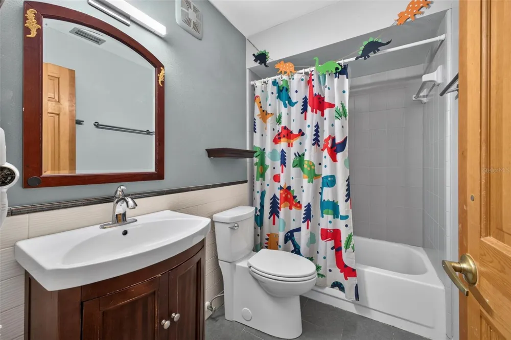 25717 TROON AVENUE Sorrento, FL 32776