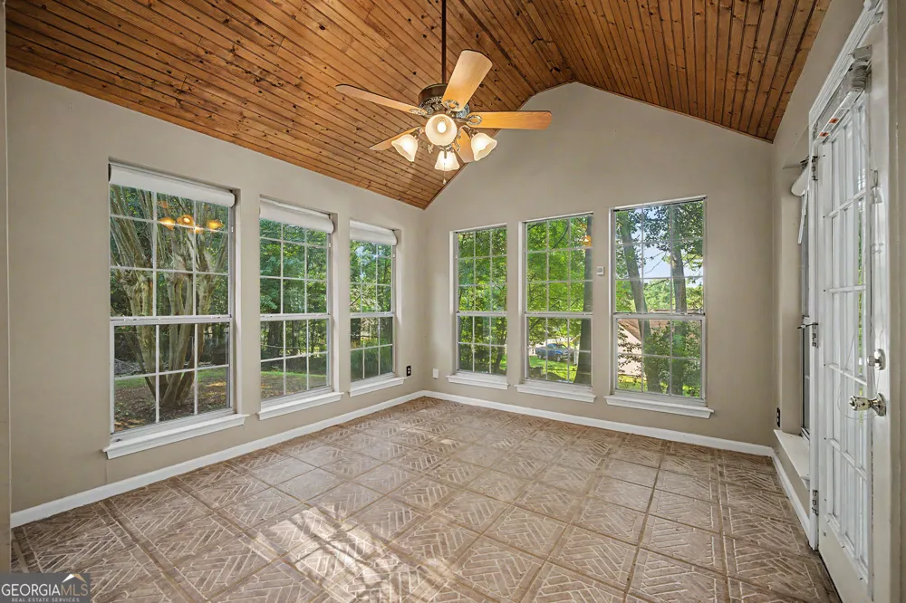 204 Spring CIR Stockbridge, GA 30281