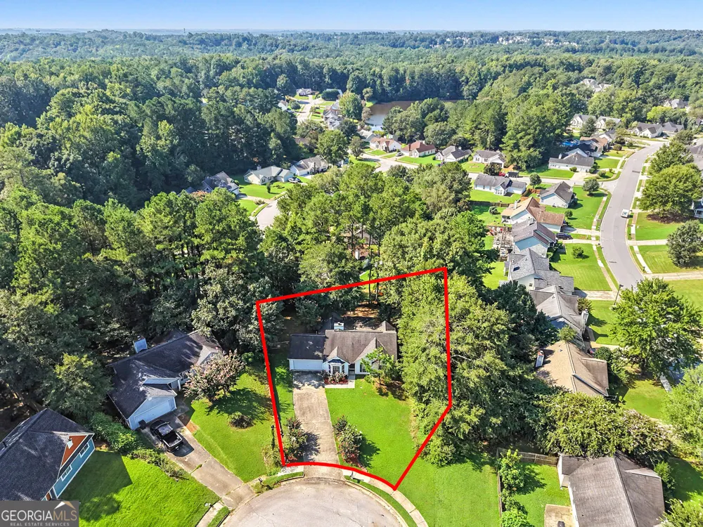204 Spring CIR Stockbridge, GA 30281