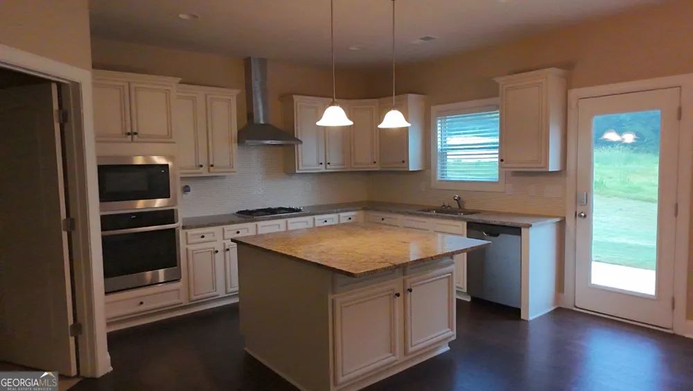 171 Barclay DR McDonough, GA 30252
