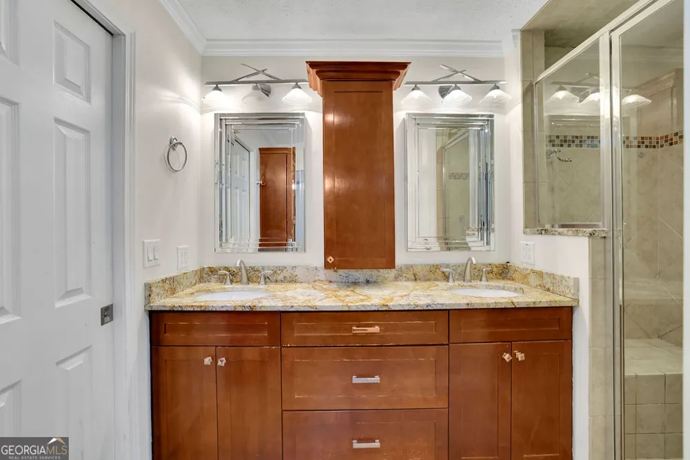 1677 Heritage DR Snellville, GA 30078