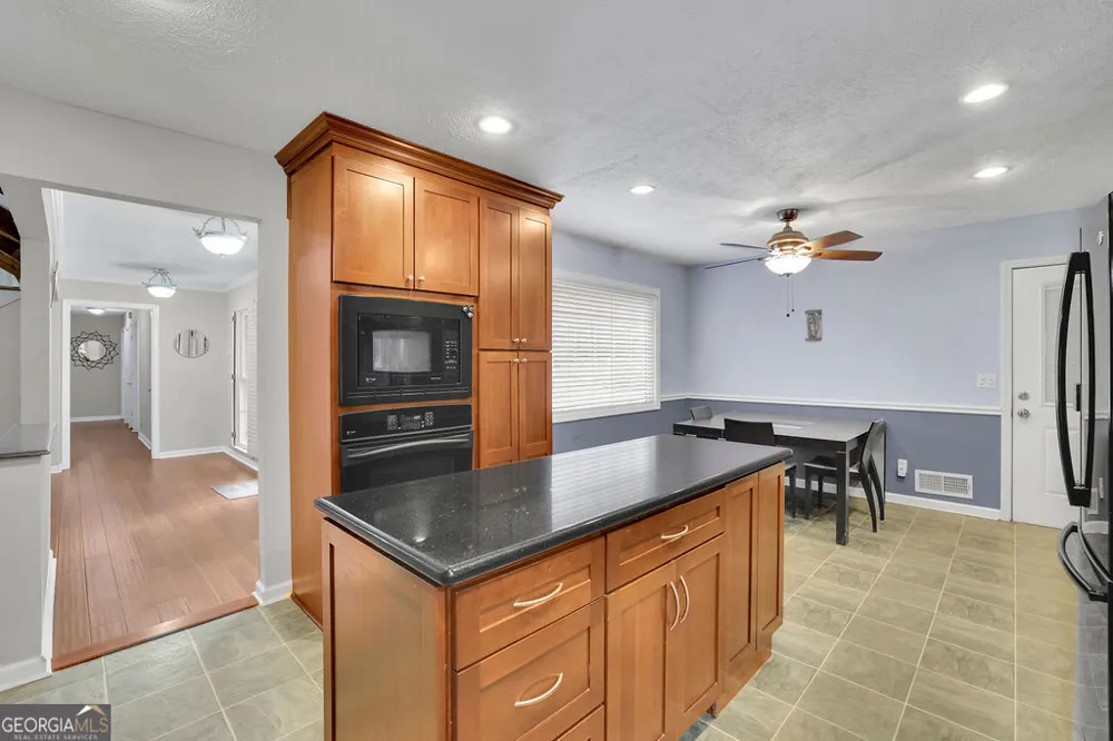 1677 Heritage DR Snellville, GA 30078