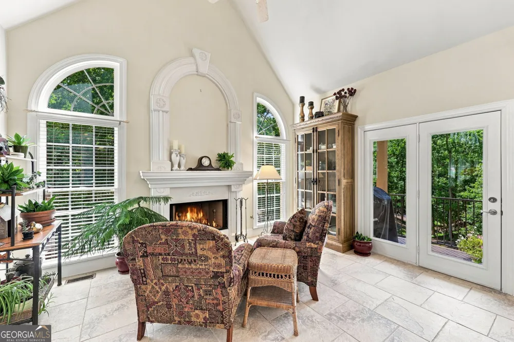 5359 Point South DR Gainesville, GA 30504