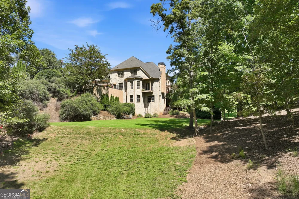 5359 Point South DR Gainesville, GA 30504