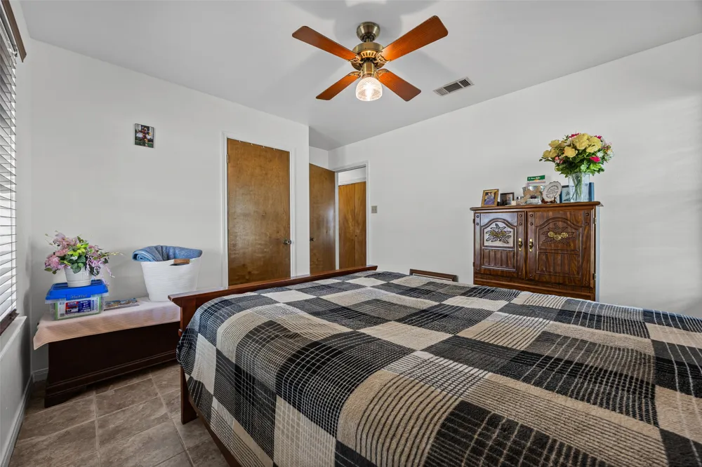 403 County View Road Lockhart, TX 78644