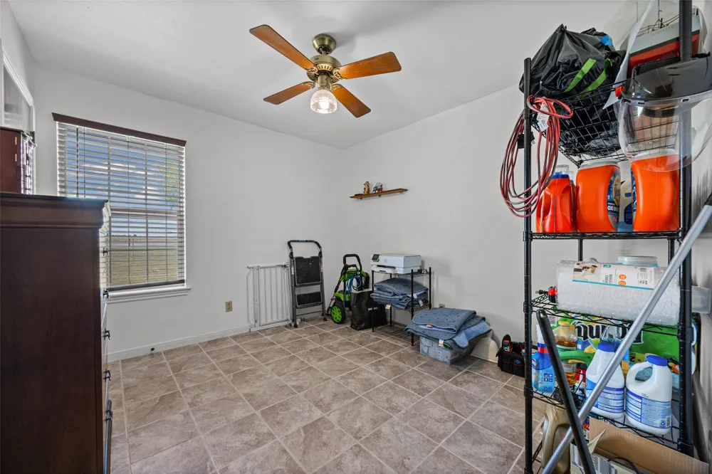 403 County View Road Lockhart, TX 78644