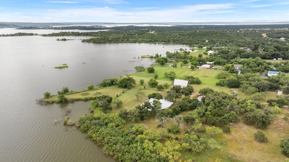 131 Blue Bird Lane Tow, TX 78672