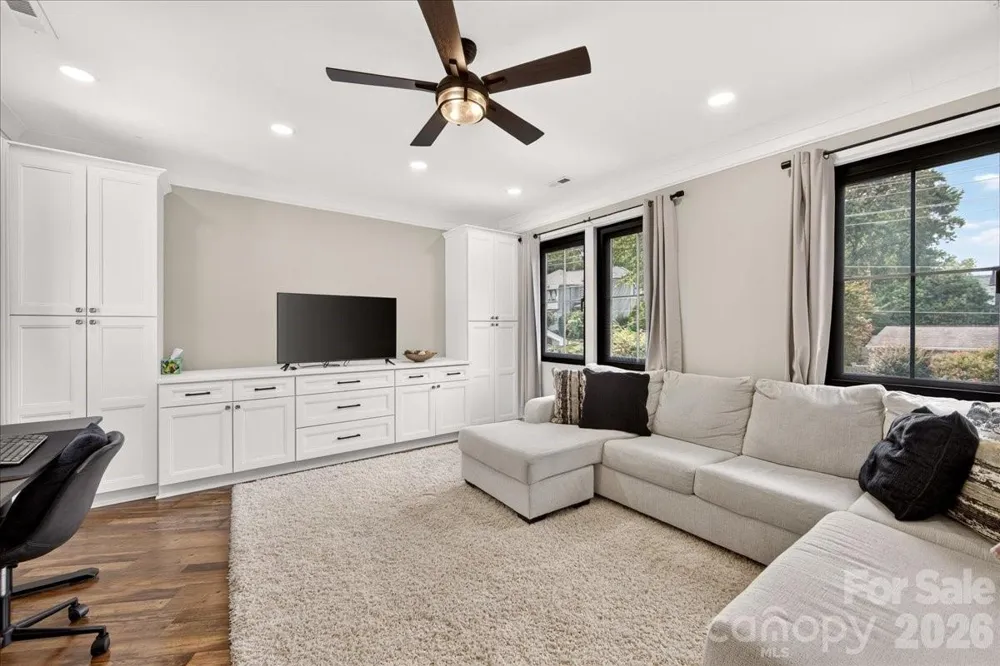 2200 Stratford Avenue Charlotte, NC 28205