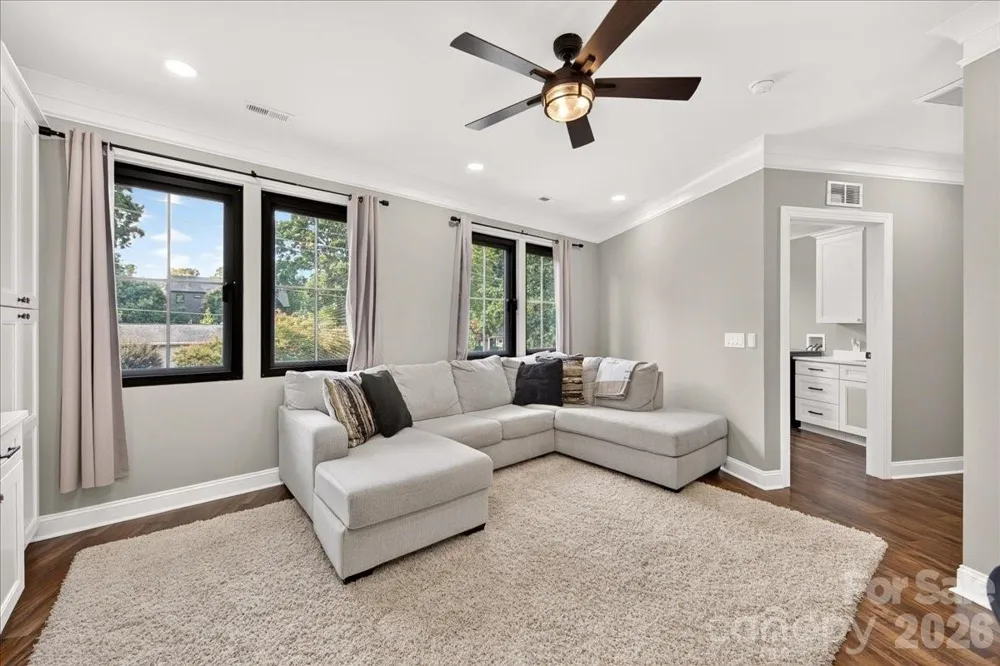 2200 Stratford Avenue Charlotte, NC 28205