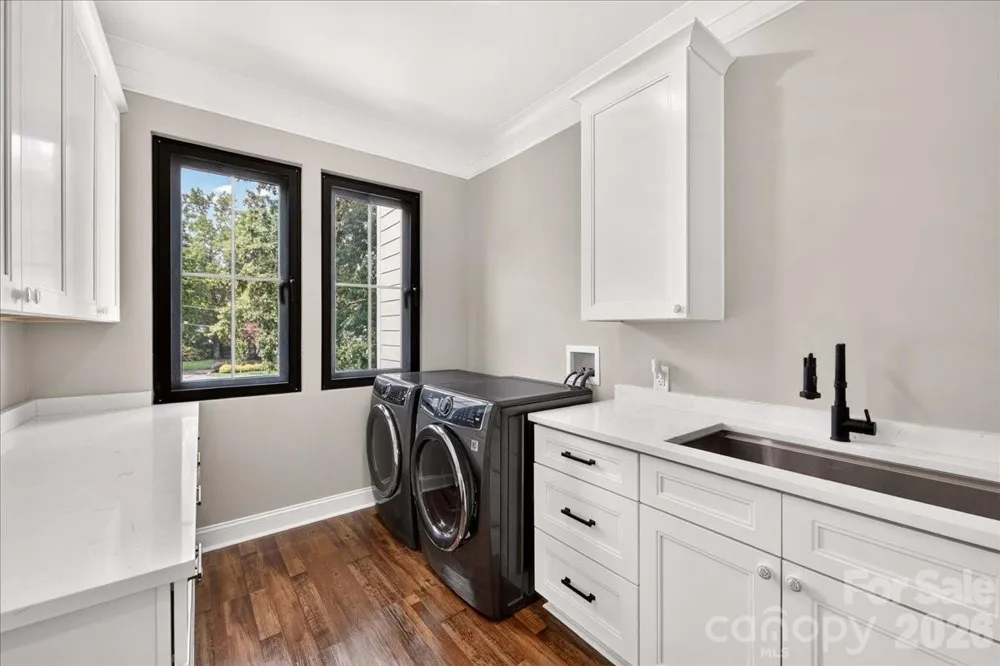 2200 Stratford Avenue Charlotte, NC 28205