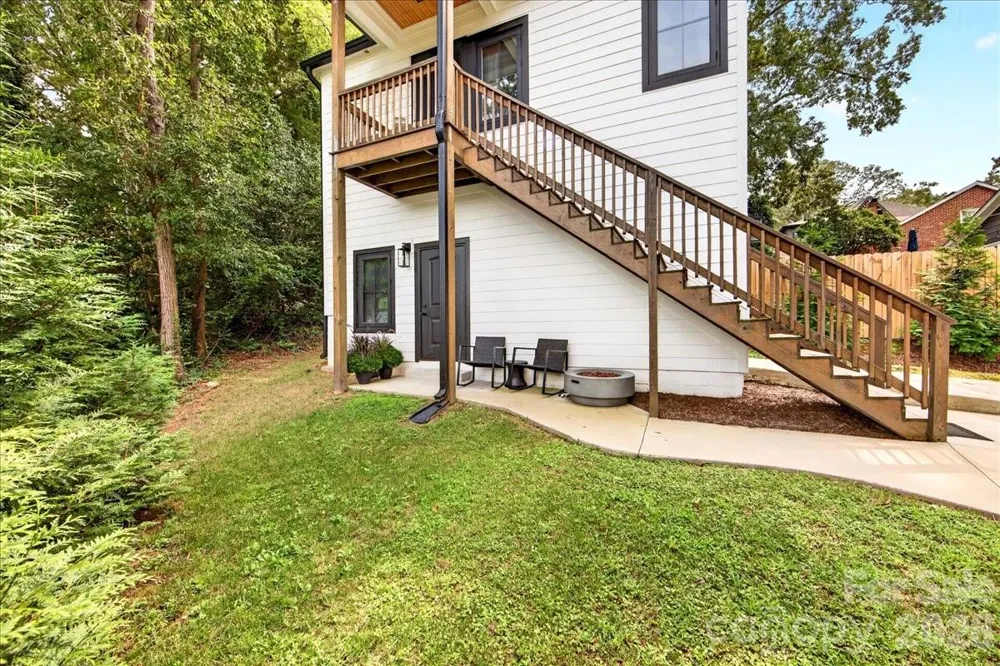 2200 Stratford Avenue Charlotte, NC 28205