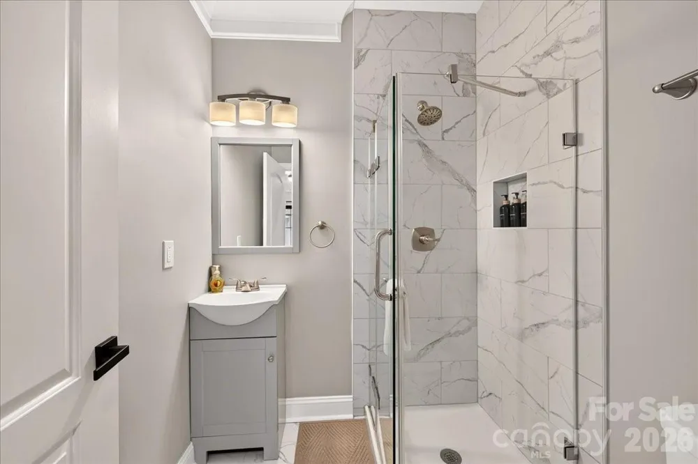 2200 Stratford Avenue Charlotte, NC 28205