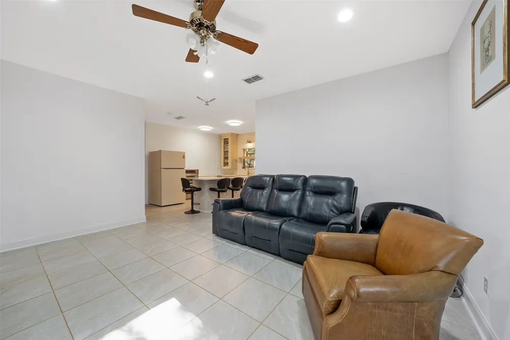 629 El Paso Bullard, TX 75757
