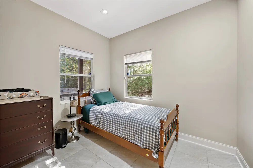 629 El Paso Bullard, TX 75757