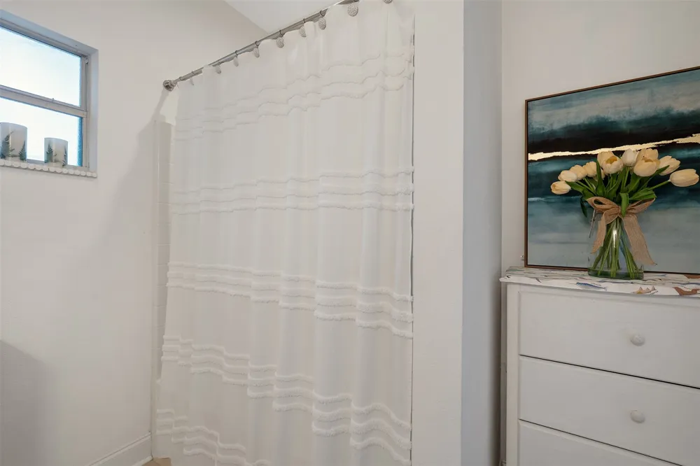 629 El Paso Bullard, TX 75757