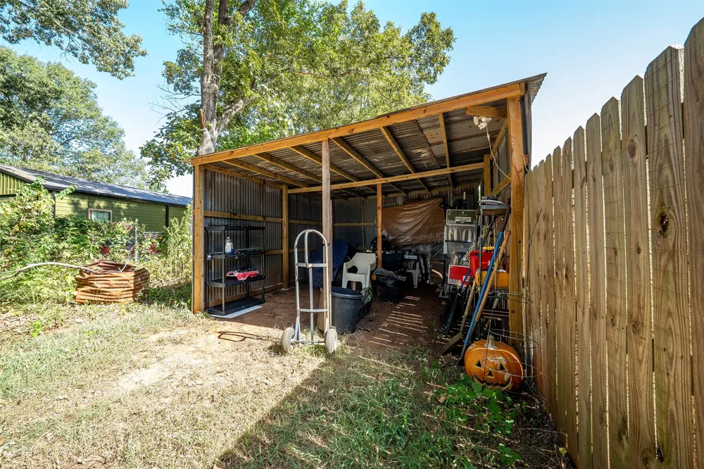 629 El Paso Bullard, TX 75757