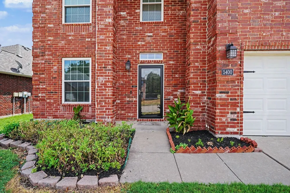 5400 Sonoma Drive Fort Worth, TX 76244