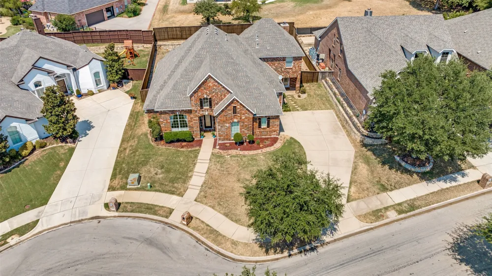 205 THISTLE Ridge Denton, TX 76210