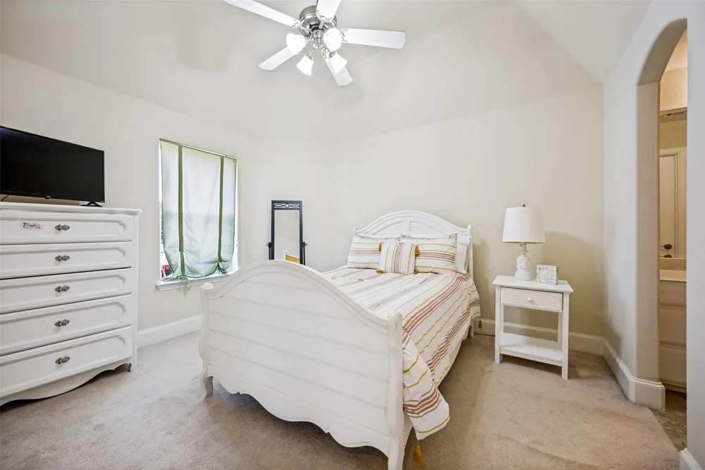 205 THISTLE Ridge Denton, TX 76210