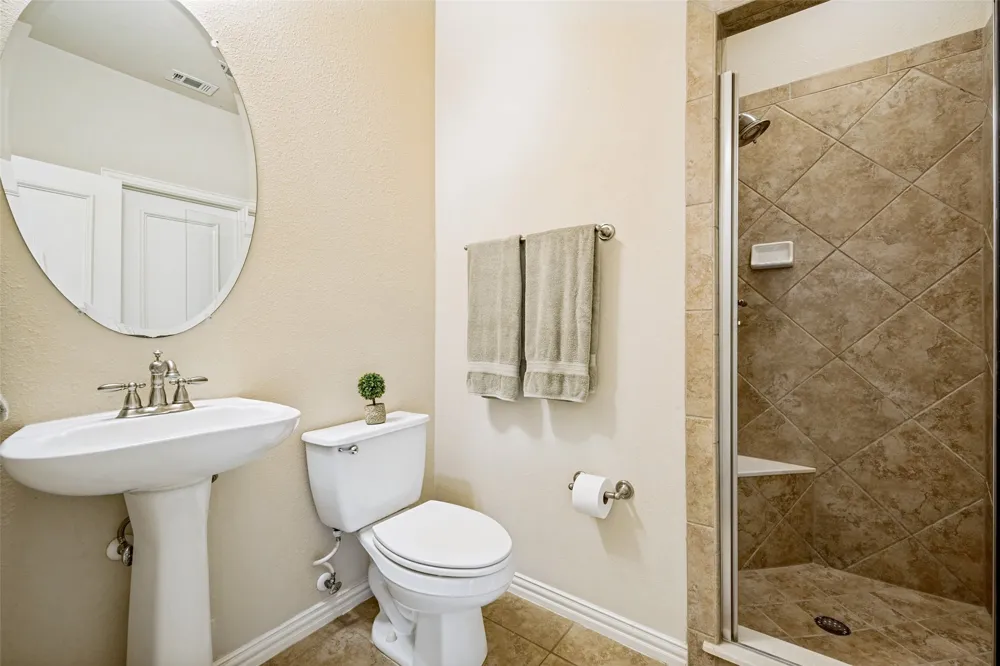 205 THISTLE Ridge Denton, TX 76210