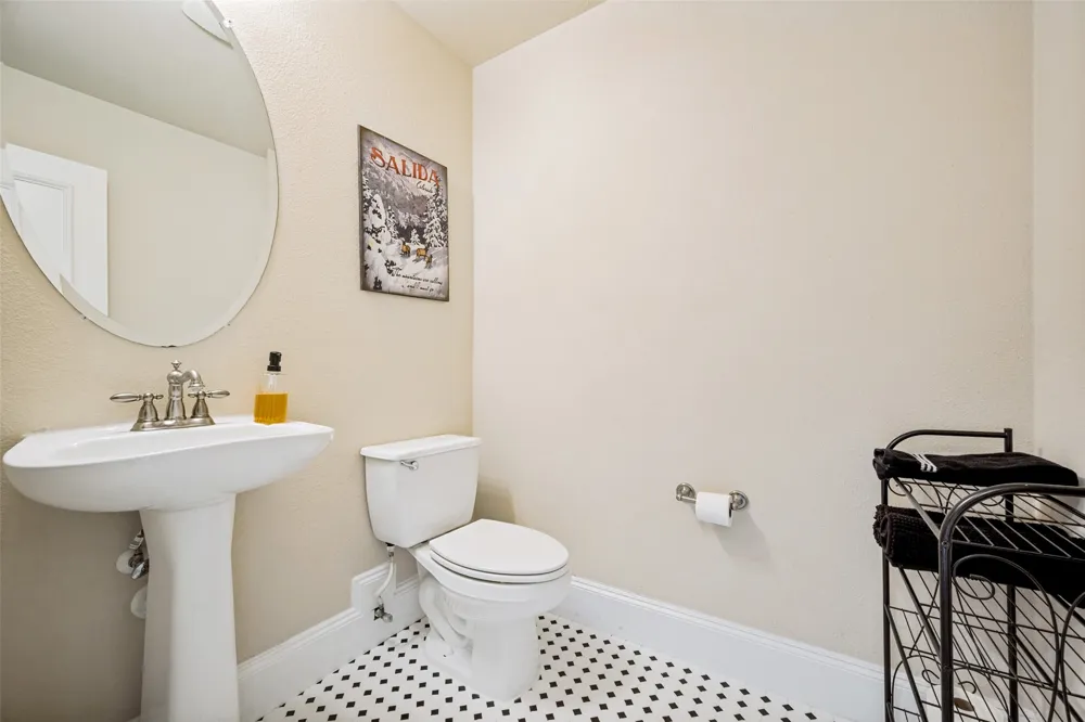 205 THISTLE Ridge Denton, TX 76210