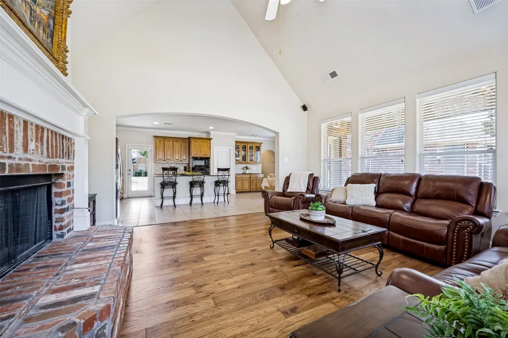 205 THISTLE Ridge Denton, TX 76210