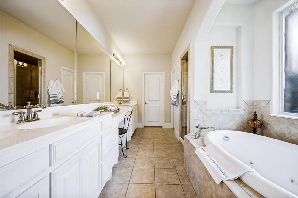 205 THISTLE Ridge Denton, TX 76210