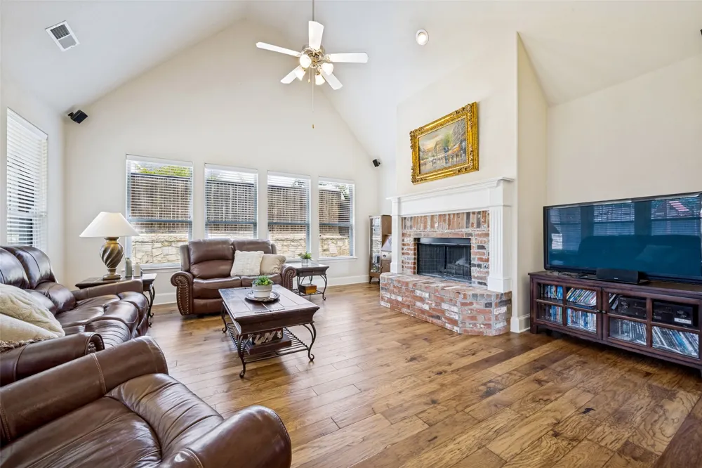 205 THISTLE Ridge Denton, TX 76210