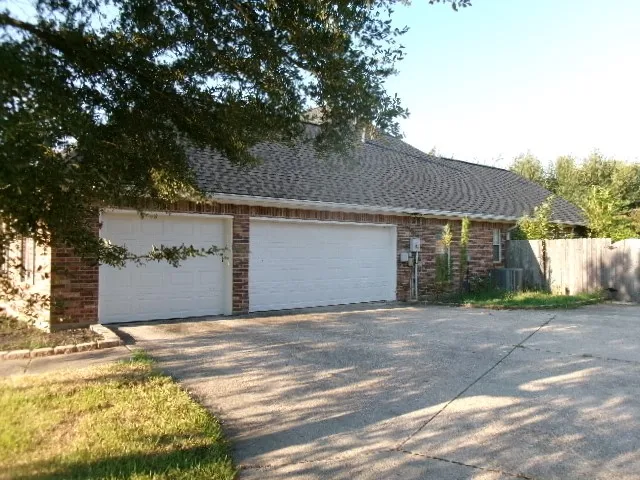 2425 Churchill Drive Bossier City, LA 71111