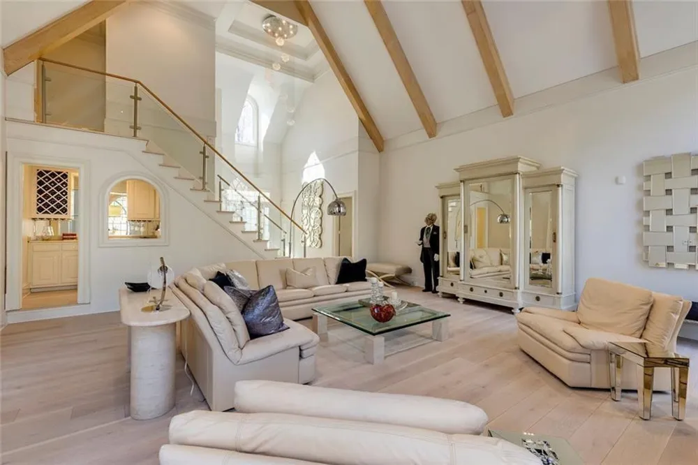 325 Riverhall Court Sandy Springs, GA 30350