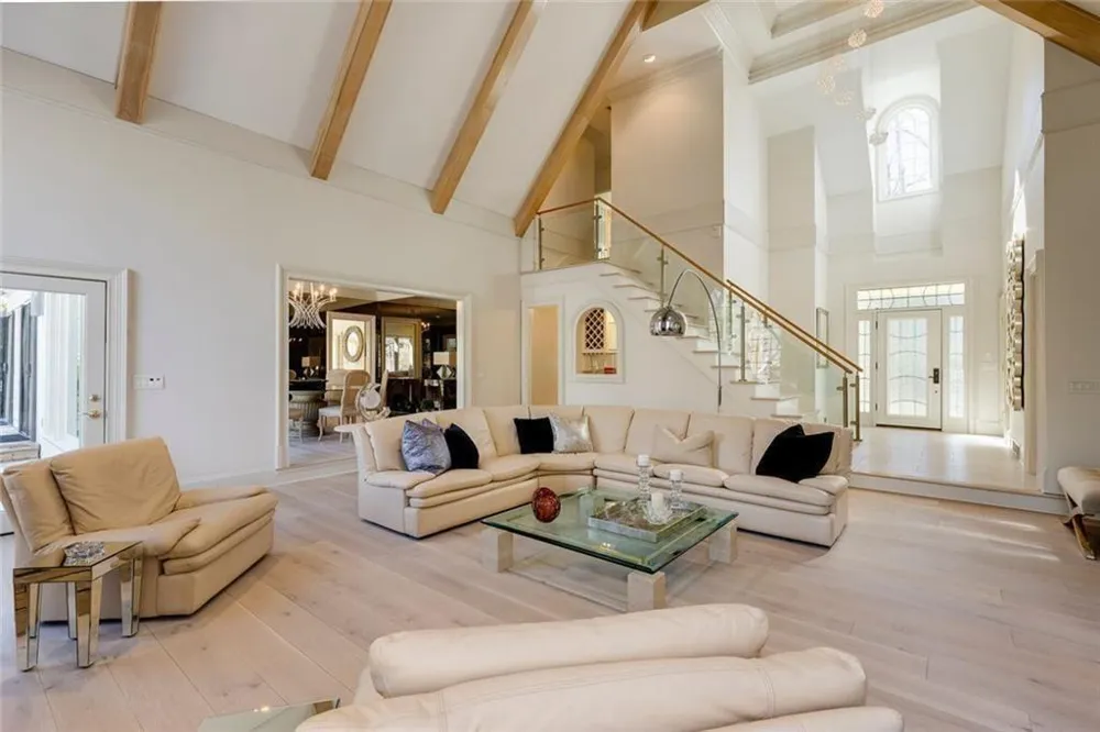 325 Riverhall Court Sandy Springs, GA 30350