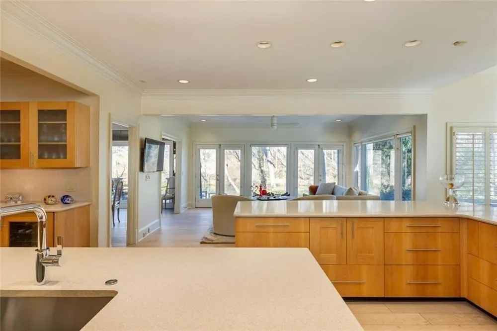 325 Riverhall Court Sandy Springs, GA 30350