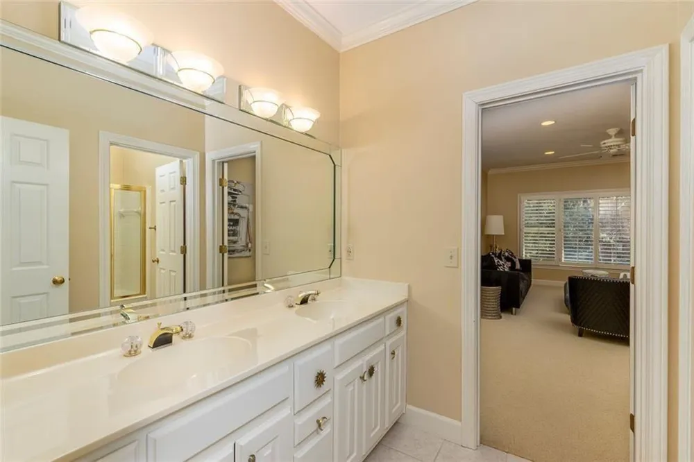 325 Riverhall Court Sandy Springs, GA 30350