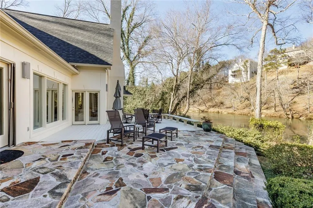 325 Riverhall Court Sandy Springs, GA 30350