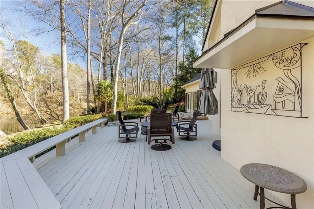 325 Riverhall Court Sandy Springs, GA 30350