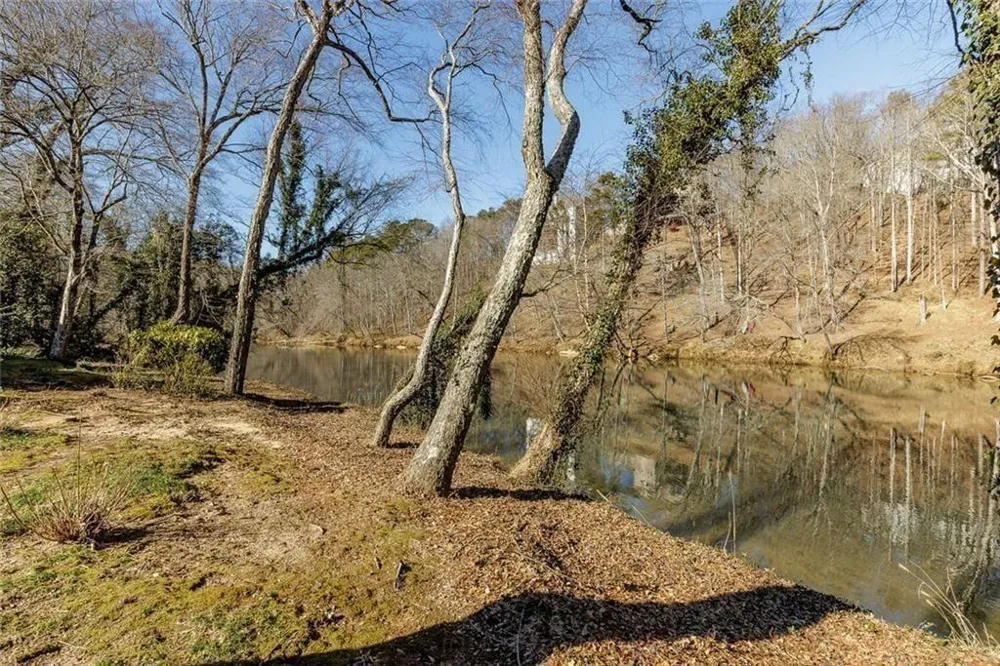 325 Riverhall Court Sandy Springs, GA 30350