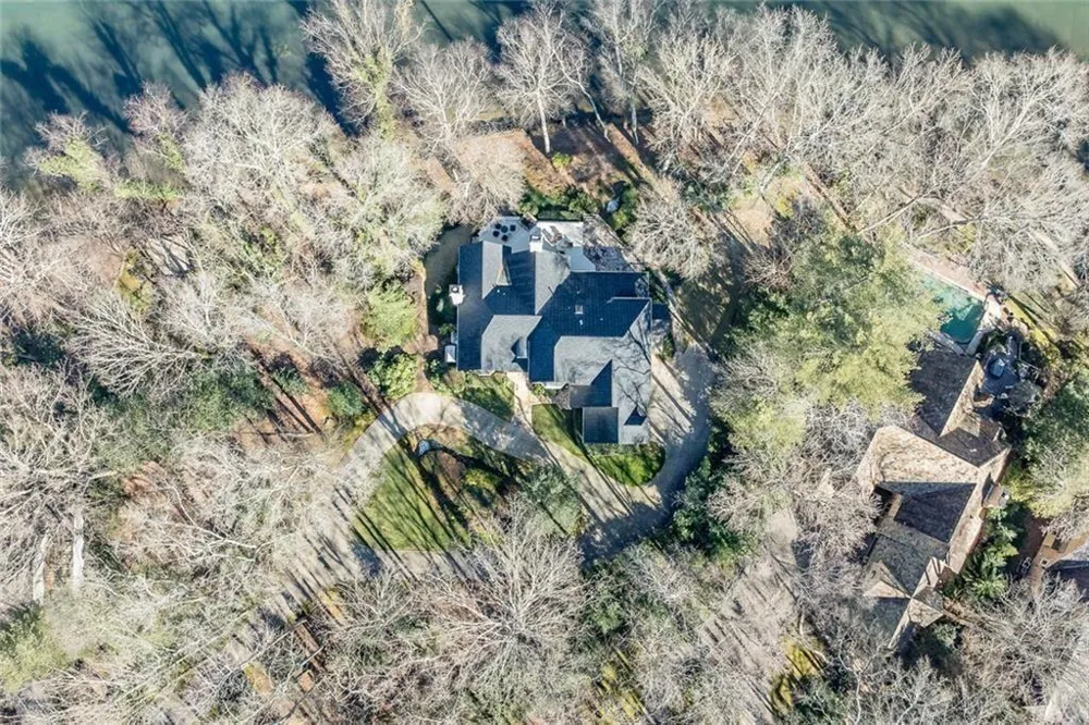 325 Riverhall Court Sandy Springs, GA 30350