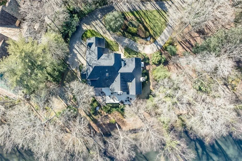 325 Riverhall Court Sandy Springs, GA 30350