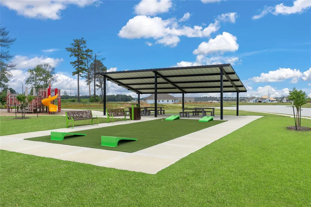 2327 Garden Arbor Tomball, TX 77375